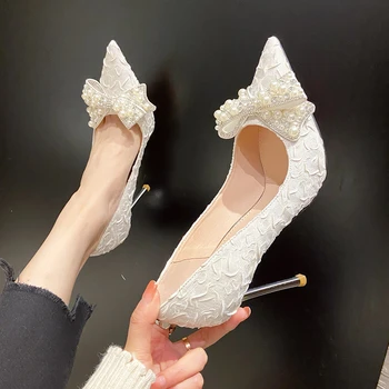 Женские Сексуальные свадебные туфли на шпильке с жемчугом, белые туфли-лодочки на тонком высоком каблуке для невесты, женские вечерние туфли с острым носком 2023 года выпуска